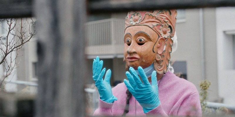 3sat vergibt Silberne Taube beim DOK Leipzig an Gregor Brändli für den Film Elephants & Squirrels - Foto: DOK Leipzig 2025 / Elephants & Squirrels, Gregor Brändli / Weiterer Text über ots und www.presseportal.de/nr/6348 / Die Verwendung dieses Bildes für redaktionelle Zwecke ist unter Beachtung aller mitgeteilten Nutzungsbedingungen zulässig und dann auch hon