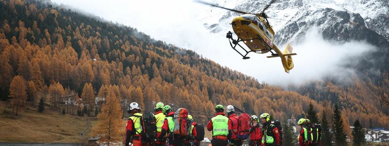 Über dem Ortlergebirge hingen am Wochenende dichte Wolken.  - Foto: Karl-Josef Hildenbrand/dpa