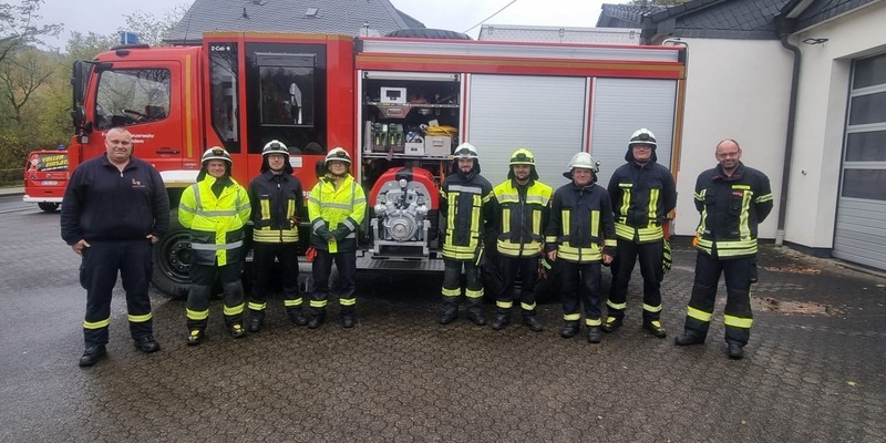 FW-OE: Erfolgreicher Maschinisten-Lehrgang in Kirchhundem abgeschlossen - Foto: presseportal.de