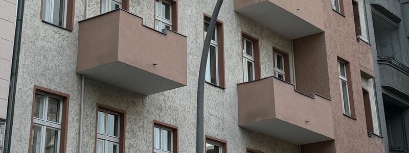 Durchsuchungen gab es nach Angaben der Staatsanwaltschaft an drei Anschriften.  - Foto: Paul Zinken/dpa