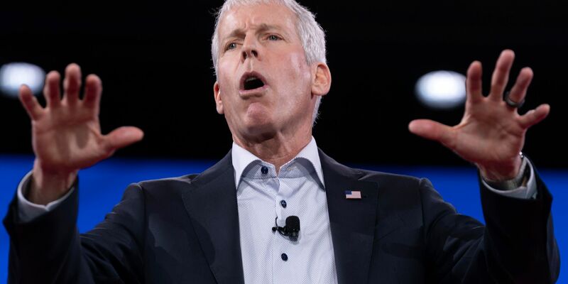 Der US-Energieminister präzisiert die Ankündigung zu Atomwaffentests. - Foto: Jose Luis Magana/AP/dpa