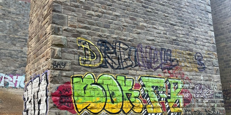 POL-RBK: Burscheid - Diensthund hilft bei Festnahme von Graffiti-Sprayern - Foto: presseportal.de