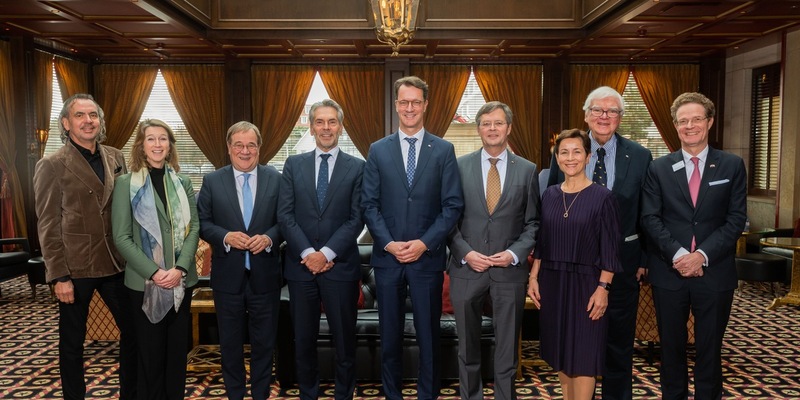 Weckruf für Europa / Beim 3. Zukunftsforum NRW - Niederlande analysierten hochrangige Politiker und Wirtschaftsführer die Zukunft und Wettbewerbsfähigkeit. Die ernste Lage braucht schnelles Handeln - Foto: presseportal.de