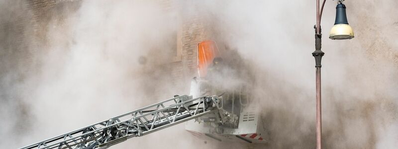 Das historische Bauwerk im Stadtzentrum wurde zum Zeitpunkt des Unglücks renoviert. - Foto: Mauro Scrobogna/LaPresse via ZUMA Press/dpa
