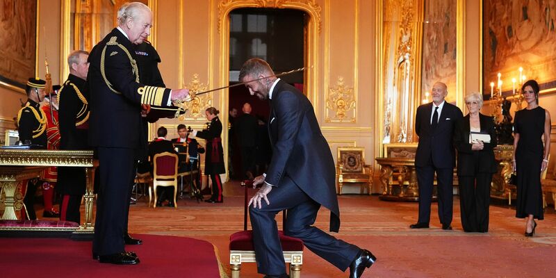 Beckham gilt als großer Verehrer des Königshauses.  - Foto: Jonathan Brady/PA via AP/dpa