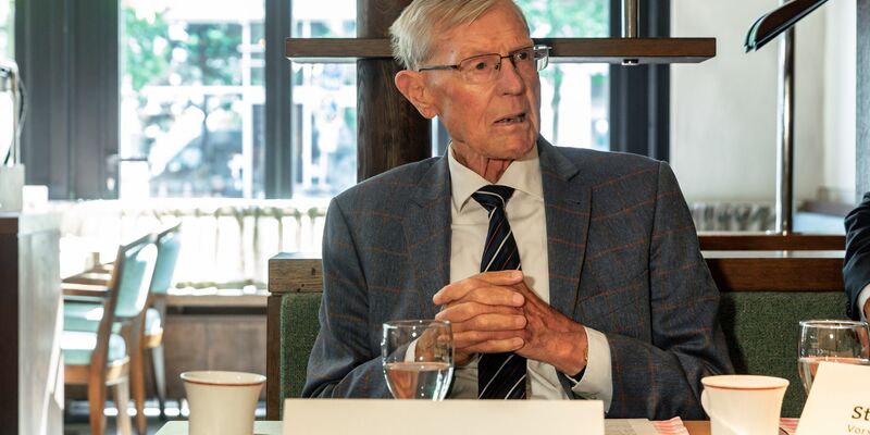 Eugen Block wirft der Vorsitzenden Richterin im Prozess gegen seine Tochter Christina Befangenheit vor. (Archivbild) - Foto: Markus Scholz/dpa