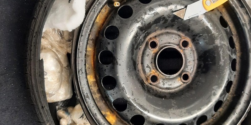 BPOL NRW: 49-Jähriger mit 2,98 Kilogramm Kokain-Heroin-Gemisch im Rahmen der Grenzkontrollen auf der Autobahn 3 festgenommen - Foto: presseportal.de