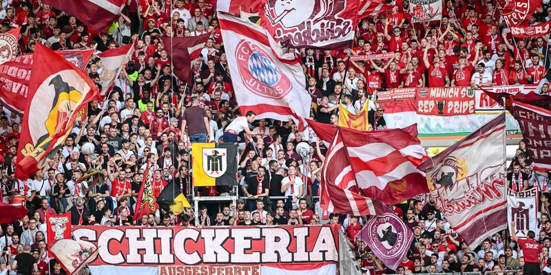 Der FC Bayern hat den Umgang mit einem Teil seiner Fans beim Spiel in Paris beklagt. (Archivfoto)  - Foto: Harry Langer/dpa