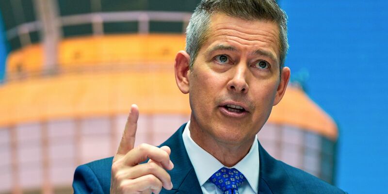 Schließung von Lufträumen wegen Shutdown angedroht. (Archivbild) - Foto: Julia Demaree Nikhinson/AP/dpa