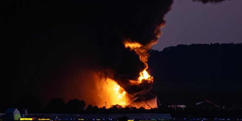 Die US-Luftfahrtbehörde FAA hat auf den Absturz der UPS-Frachtmaschine reagiert. (Archivbild) - Foto: Jon Cherry/AP/dpa
