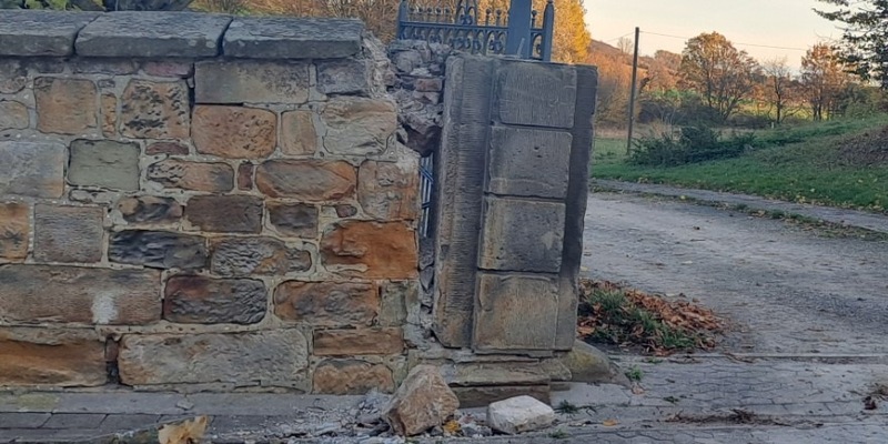 POL-HI: Verkehrsunfallflucht - Zeugenaufruf - - Foto: presseportal.de