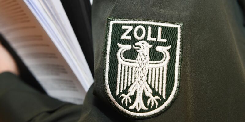 Verbrauchern wird dringend davon abgeraten, Potenzmittel im Internet zu bestellen. (Symbolbild) - Foto: Stefan Sauer/dpa-Zentralbild/dpa