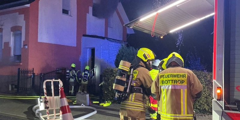 FW-BOT: Wohnungsbrand in Doppelhaushälfte - Foto: presseportal.de