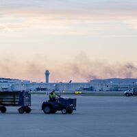 Die Zahl der Opfer nach dem Flugzeugabsturz steigt weiter.  - Foto: Jon Cherry/FR171965 AP/AP/dpa