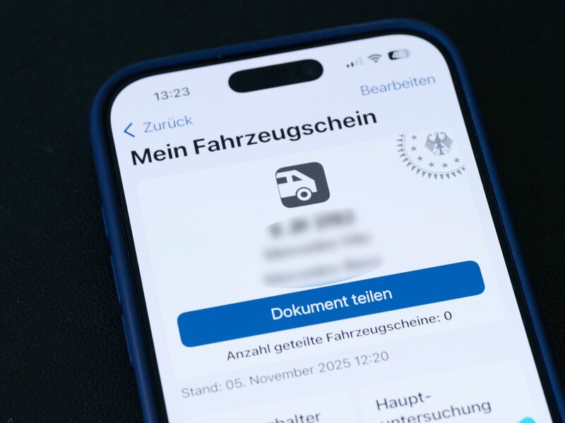 Ab Donnerstag soll die App heruntergeladen werden können. - Foto: Jens Dudziak/dpa