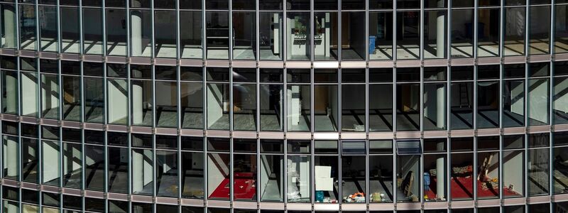 Der Markt für Gewerbeimmobilien ist seit längerer Zeit unter Druck. (Symbolbild) - Foto: Paul Zinken/dpa