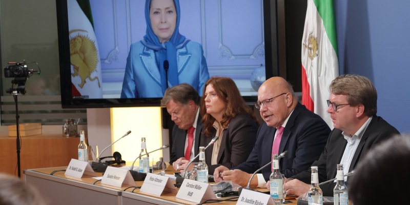 Berlin: Konferenz zu Iran - Hinrichtungswelle und Geheimdienstdruck im Fokus - Foto: presseportal.de