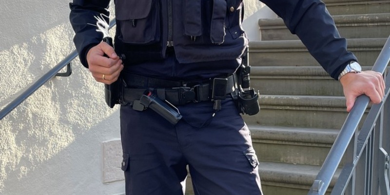 POL-HX: Neuer Bezirksdienstbeamter in Steinheim Polizeioberkommissar Stefan Tewes verstärkt den Bezirksdienst - Foto: presseportal.de