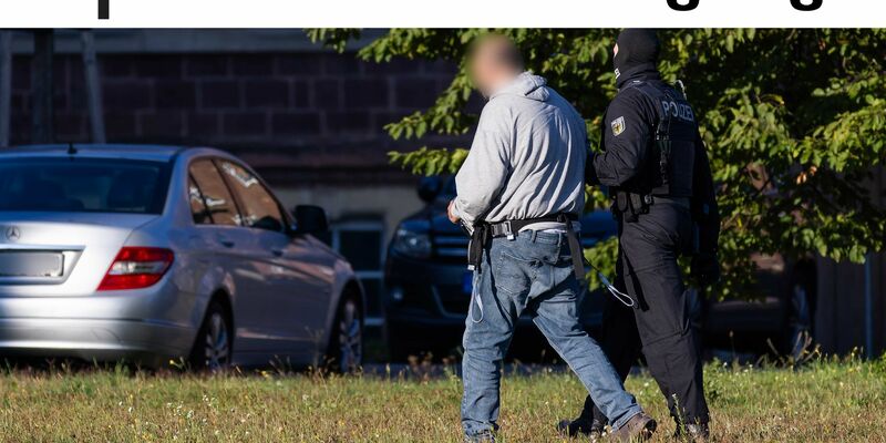 Der Waffenfund in Wien steht im Zusammenhang mit den Ermittlungen zu den Festnahmen in Berlin. (Archivbild) - Foto: Philipp von Ditfurth/dpa