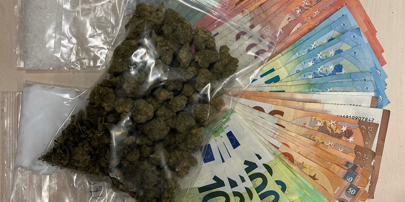 POL-K: 251106-5-K/LEV Mutmaßlicher Dealer festgenommen - Polizei stellt scharfe Schusswaffe und Drogen sicher - Foto: presseportal.de