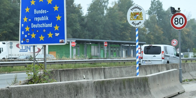 +++ Achtung Sperrfrist (Print, Radio und Online): 18.00 Uhr +++ARD-DeutschlandTREND: Zuwanderung und Flucht sowie Wirtschaft sind nach Meinung der Deutschen die wichtigsten Probleme - Foto: presseportal.de