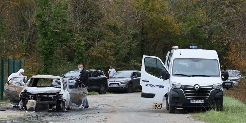 Nach einer Autoattacke in Westfrankreich beruft sich der Fahrer auf «Befehle von Allah». (Archivbild) - Foto: Yohan Bonnet/AP/dpa