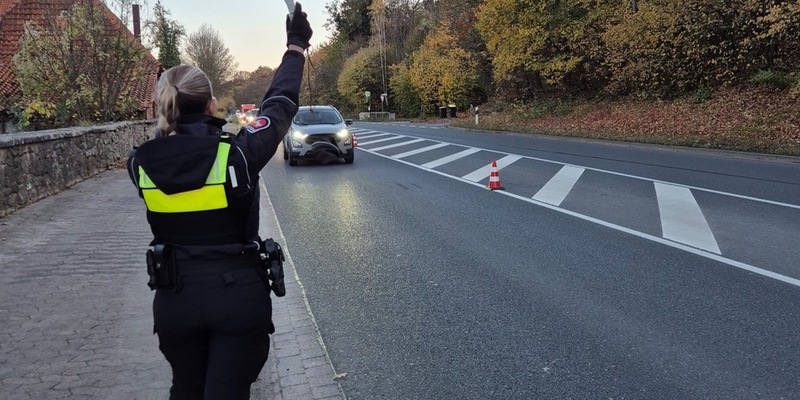 POL-HI: Verkehrskontrollen des PK Elze im Rahmen der Verkehrssicherheitswoche - Foto: presseportal.de