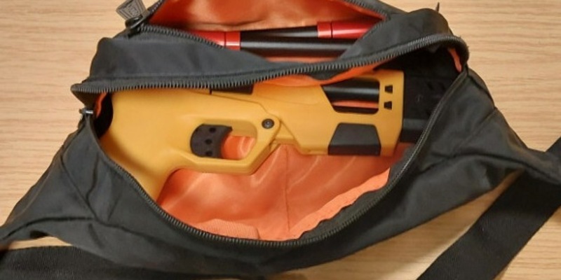 BPOL-HST: Gefährliche Fundsache abgegeben - Sicherstellung einer Waffe - Foto: presseportal.de