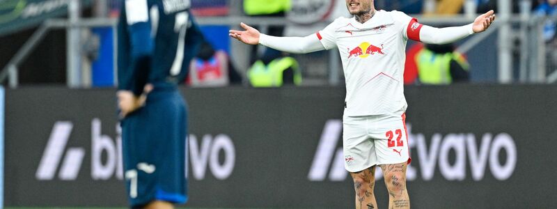 Es nützte nichts, Ole Werner kassierte mit RB die erste Niederlage nach sieben Partien.  - Foto: Uwe Anspach/dpa