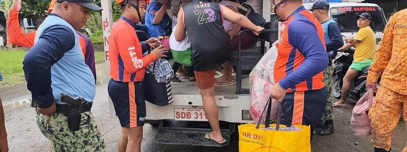 Hunderttausende müssen ihre Häuser verlassen. - Foto: Uncredited/PHILIPPINE COAST GUARD/AP/dpa