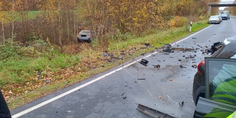 POL-PIKUS: Schwerer Verkehrsunfall mit mehreren Verletzten - Foto: presseportal.de