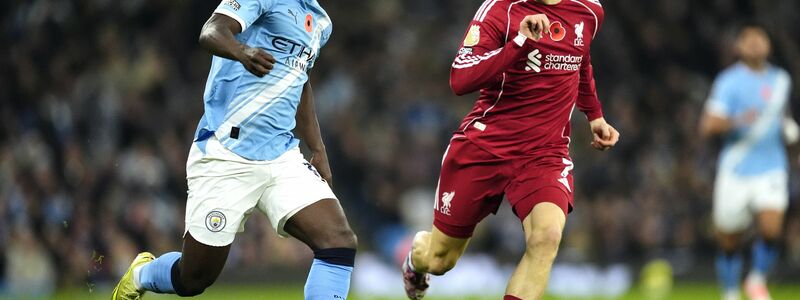 Der vermeintliche Liverpool-Ausgleich durch Virgil van Dijk (l) zählte wegen einer umstrittenen Abseitsposition nicht. - Foto: Nick Potts/PA Wire/dpa