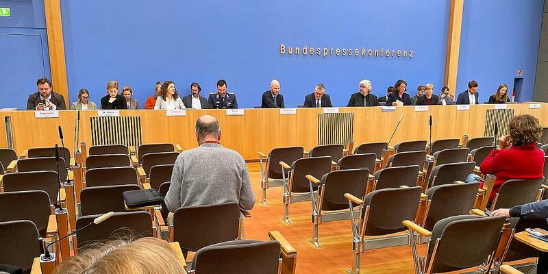 Regierungspressekonferenz am 10.11.2025 - Foto: über dts Nachrichtenagentur