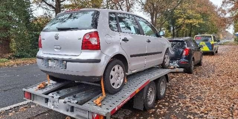 POL-CUX: PKW Transport mit massiver Überladung (Foto im Anhang) - Foto: presseportal.de