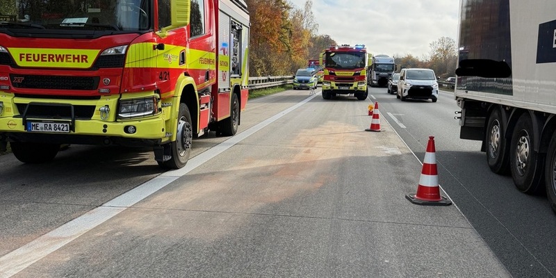 FW Ratingen: Zwei Schwerverletzte nach Verkehrsunfall auf der A3 - weiterer Schwerverletzter bei Arbeitsunfall in Lintorf - Foto: presseportal.de