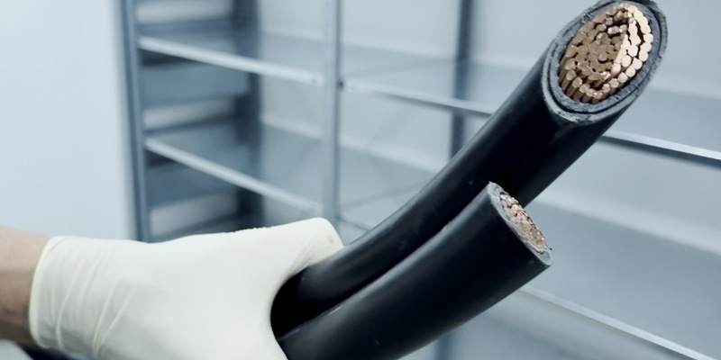 POL-OS: Durchsuchungen und Festnahme nach Einbrüchen in Windenergieanlagen - Foto: presseportal.de