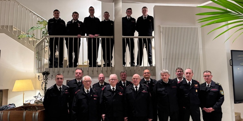 FW Bocholt: Kameradschaftsabend der Feuerwehr Bocholt - zahlreiche Ehrungen für langjähriges ehrenamtliches Engagement - Foto: presseportal.de