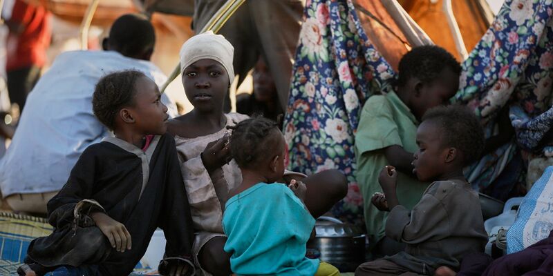 Der Unicef-Gesandte für den Sudan vergleicht die Lage in dem von Krieg zerstörten Land mit der in Ruanda in den 1990er Jahren. (Archivbild) - Foto: Mohammed Jammal/UNICEF/AP/dpa