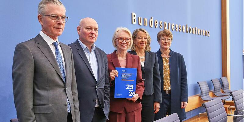 Vorstellung des Jahresgutachtens 2025/26 am 12.11.2025 - Foto: über dts Nachrichtenagentur
