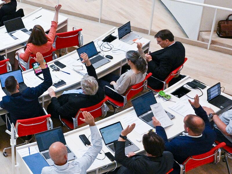 Die Koalition von SPD und BSW in Brandenburg ist in einer Krise - in der BSW-Fraktion rumort es. (Archivbild) - Foto: Jens Kalaene/dpa