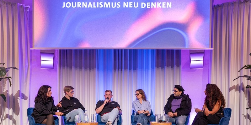 150 junge Journalistinnen und Journalisten formulieren bei der Konferenz BEYOND NEWS sieben Forderungen für ihre Branche - Foto: presseportal.de