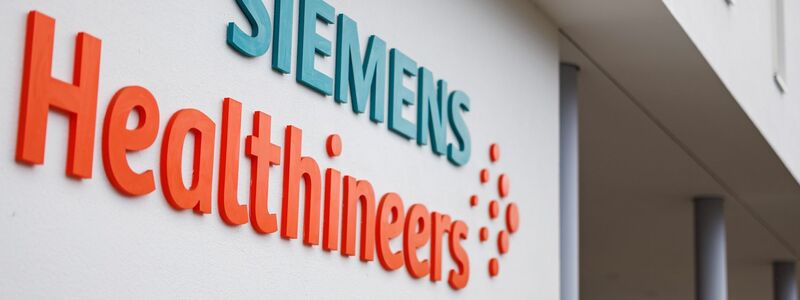 Noch hält Siemens rund 70 Prozent an seiner ehemaligen Medizintechniksparte Healthineers. Das soll sich ändern. - Foto: Daniel Karmann/dpa