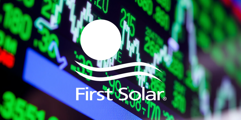 Solar Titans Diverge: First Solar’s Momentum Versus Enphase Energy’s Setback - Foto: über boerse-global.de