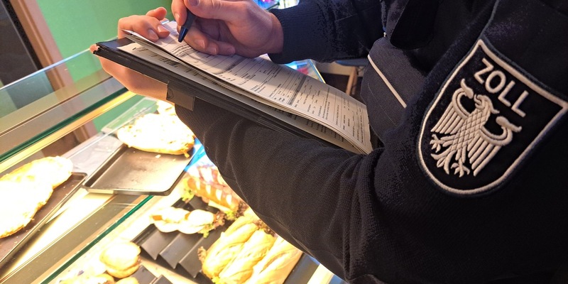 HZA-SB: Zoll stoppt illegales Backen; Finanzkontrolle Schwarzarbeit findet illegale Beschäftigung und hygienische Mängel in Backstube - Foto: presseportal.de