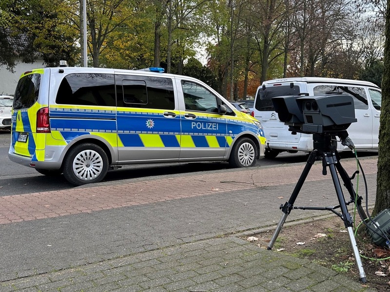 POL-KLE: Kreis Kleve - Schwerpunkteinsatz von Kreispolizeibehörde und dem Kreis Kleve zur Bekämpfung schwerer und schwerster Verkehrsunfälle / 263 Verkehrsverstöße festgestellt! - Foto: presseportal.de