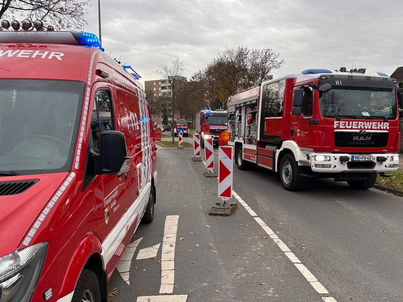FW Moers: Tiefbauunfall im Moerser Norden / Eine Person in Baugrube verschüttet - Foto: presseportal.de