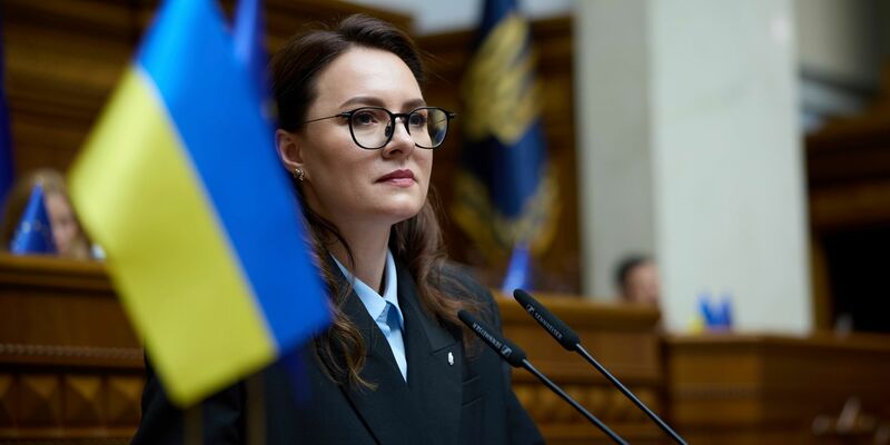 Die ukrainische Regierungschefin Julia Swyrydenko hat eine schärfere Kontrolle von Staatsbetrieben angekündigt. (Archivbild) - Foto: Vadym Sarakhan/AP/dpa
