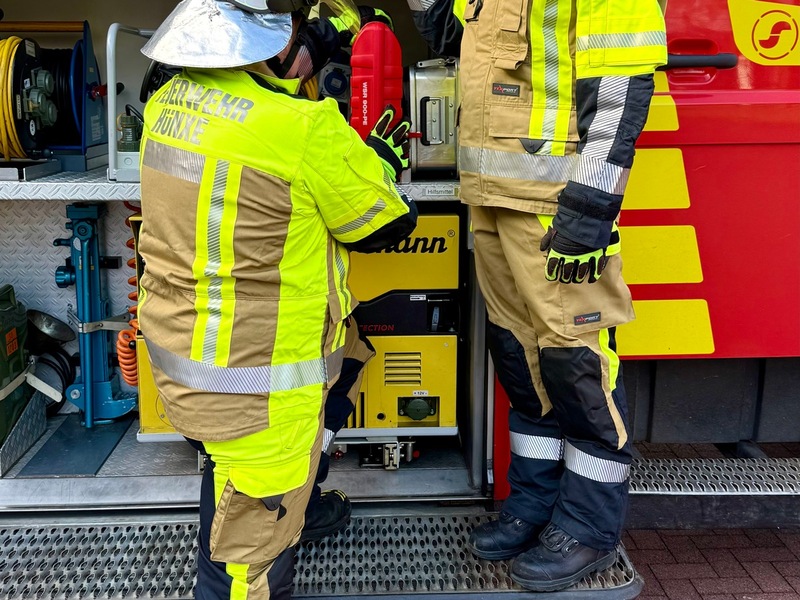 FW Hünxe: Zusätzliche Schutzkleidung für die Feuerwehr Hünxe - Foto: presseportal.de