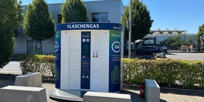Rheingas Flaschengasautomat in Monheim erfolgreich gestartet / Komfort und Versorgungssicherheit rund um die Uhr - Foto: presseportal.de