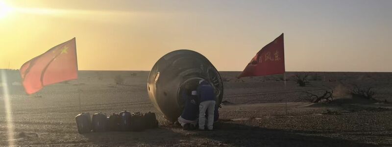 Die Raumkapsel landete wie geplant in der Inneren Mongolei.  - Foto: Wang Jiangbo/XinHua/dpa